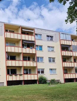 Vermietete Wohnung im 1.OG - Dorf Mecklenburg