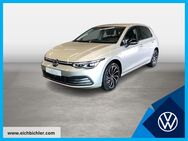 VW Golf, 1.5 VIII eTSI Life Move FLA, Jahr 2023 - Landshut