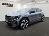 Renault Megane, E-Tech 100 elektrisch °, Jahr 2024 - Neuss