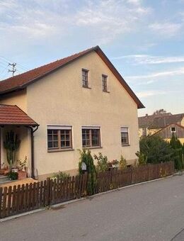 Großzügiges Einfamilienhaus mit Ausbaureserven und traumhaftem Garten - Hohenfels (Baden-Württemberg)