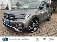 VW T-Cross, 1.0 TSI Style, Jahr 2020 - Teterow