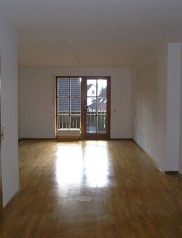 Gepflegte 3-Zimmer-Eigentumswohnung mit Süd-Balkon und Garage - Schnaittach