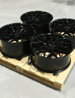 Set-JR#339 – Japan Racing JR46 Felgenset - Neuhaus (Inn)
