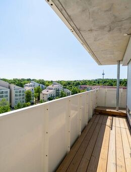 Lichtdurchflutete 2-Zimmer-Wohnung mit umlaufendem Südost-Balkon - Regensburg