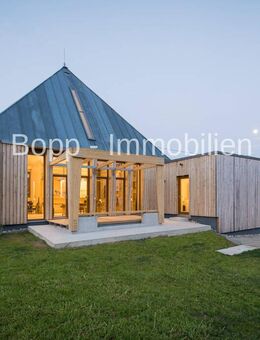 Einzigartiges Wohnen in preisgekröntem Architektenhaus - ehemalige Kirche in RT-Altenburg - Reutlingen