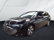 VW Passat Variant, 1.5 TSI Business Dig, Jahr 2024 - Lehrte