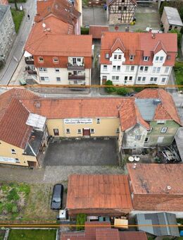 Finden Sie den besten Platz für Ihre Ideen - zentral in Volkstedt | Privathaus | Gaststätte und 7 Fewo | Garage und Nebengelass | Geschützter Innenhof - Rudolstadt