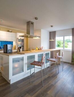 PREISREDUKTION--DENKMAL ETW mit AfA / DG + EIGENER GARTEN / Tageslichtbad / Gäste WC / provisionsfrei - Erfurt