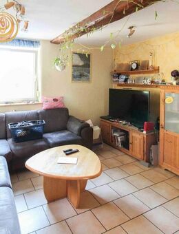 Ein Zuhause mit Garten und Scheune - ruhig, stadtnah und bereit für neue Ideen - Eppingen