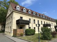 2-Raum-ETW in historischem Villenviertel, vermietet, 1.OG, EBK, Kü.+Bad mit Fenster, Balkon, Stpl. - Glauchau