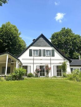 Gehoben Wohnen im sanierten Forsthaus in idyllischer Lage - Eiterfeld