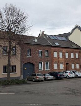 Großzügiges Wohnen im eigenen Hof - Eschweiler