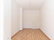 WOHNEN MIT CHARAKTER // Gemütliche 2-Raum-Wohnung mit offenem Wohn-/Kochbereich & Fußbodenheizung - Wurzen