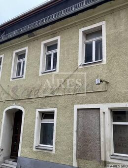 sanierungsbedürftiges Mehrfamilienhaus in Dippoldiswalde - Dippoldiswalde