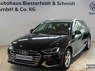 Audi A4, 2.0 TFSI Avant SZH, Jahr 2023 - Wedel