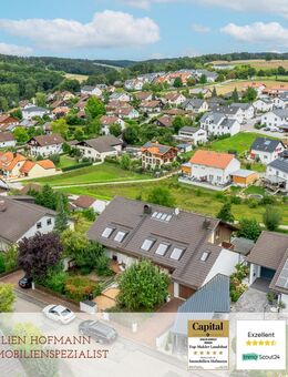 ***Renovierte 4-Zimmer-Wohnung mit Balkon, Garage und Blick ins Grüne - stadtnah in Bruckberg*** - Bruckberg (Regierungsbezirk Niederbayern)