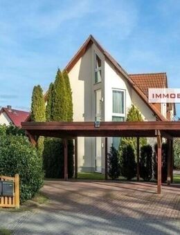 IMMOBERLIN.DE - Exzellentes Mehrgenerationenhaus mit traumhaftem Garten - Neuenhagen (Berlin)