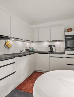 3-Zimmer--Wohnung mit ca. 89?m² Wohnfläche in 3-Parteien-Einheit - mit XXL-Balkon und neuer Küche - Bad Säckingen