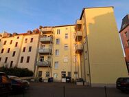 Super 2- Zimmerwohnung in Buckau inkl. Tageslichtbad mit Wanne + Abstellraum + Laminat & Fliesen - Magdeburg