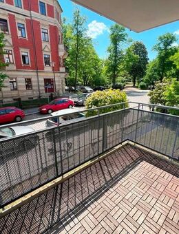 BEZUGSFREIE 2-RAUM WOHNUNG MIT BALKON - Dresden