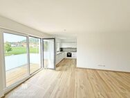 Perfekter Ausblick: Neuwertige 2-Zimmer-Obergeschoss-Whg. mit EBK, Aufzug u. TG-Stellplatz in 1A-Lage von Beilngries - Beilngries