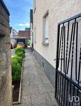 Kapitalanlage in Dreieich/Götzenhain: Vermietete 2-Zimmer-Wohnung in gepflegtem Mehrfamilienhaus - Dreieich