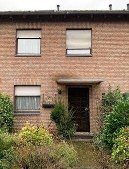 "Für Macher mit Vision ... Reihenmittelhaus in Bestlage wartet auf neues Leben" - Kempen