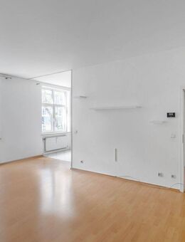 Bezugsfertige 2-Zimmer-Altbauwohnung in Friedrichshain - Berlin