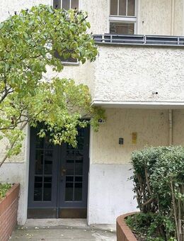 Investition! 3-Zimmer Dachgeschoss nahe Rheingauviertel - Berlin