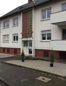 3 ZKB Wohnung im Erdgeschoß eines 6 - Familienhauses - Saarbrücken