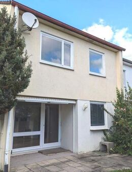 Gestalten Sie dieses gemütliche Reiheneckhaus nach Ihren tollen Vorstellungen! - Mutlangen