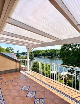 Wohnen am Wasser - Exklusive Dachgeschosswohnung in Altbauvilla mit Bootssteg und Müggelspreeblick - Berlin