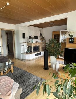 Lichtdurchflutete Maisonette-Wohnung zum Wohlfühlen! - Weissach (Tal)