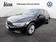 VW Passat, 2.0 TDI Business, Jahr 2021 - Uelzen