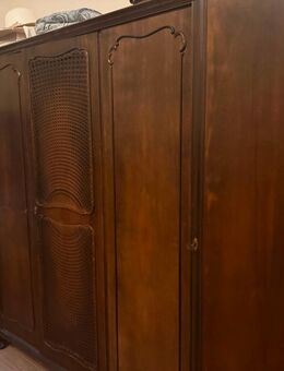 Chippendale Schrank - Lütjenburg Zentrum