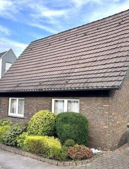 Viel Platz für Ihre Ideen - Freistehendes Ein-/Zweifamilienhaus in bevorzugter Lage von Bottrop - Bottrop