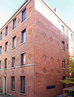 Attraktive 2,5 Zimmer Wohnung mit Keller in zentrumsnaher Lage - Stuttgart