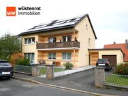 Helle Drei-Zimmer-Dachgeschosswohnung in zentraler Lage von Lichtenfels - Lichtenfels (Bayern)