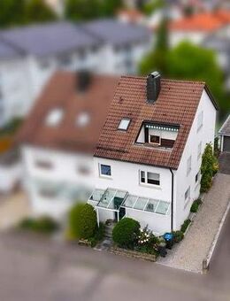 Charmante, gepflegte Doppelhaushälfte in ruhiger Lage mit Gestaltungspotenzial - Friedrichshafen