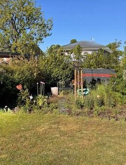 *** WOHNEN UND WOHLFÜHLEN: Stilvolles Einfamilienhaus mit sonnigen Räumen und grüner Gartenidylle *** - Dallgow-Döberitz