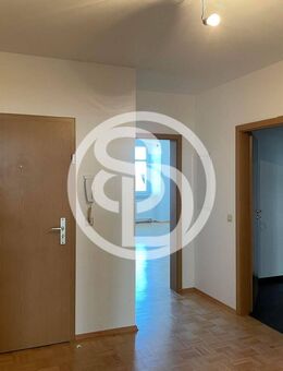 Stilvoll sanierte Wohnung im Herzen der Hofer Altstadt - 2. OG mit Aufzug - ca. 127 m² Wohnfläche - Hof