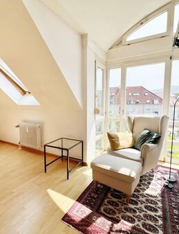 Freie 1-Zi. Wohnung im DG mit Kellerabteil in mitten von Freiburg - Freiburg (Breisgau)