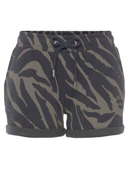 LASCANA Relaxshorts mit seitlichen Taschen und Logostickerei, Loungewear