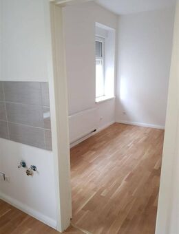 Lindenau* gemütl. kl. 2 Zimmer-Whg* Parkett *Duschbad - Leipzig