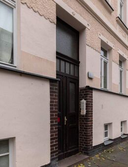 KAPITALANLAGE IM LEIPZIGER NORDEN // Vermietete 2-Raum-Wohnung mit Tageslichtbad - Leipzig