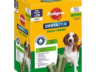 Pedigree Dentastix Fresh tägliche Frische für mittelgroße Hunde (10-25 kg) - Multipack (56 Stück)