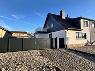 Tolles, gepflegtes Einfamilienhaus mit Garage, Kamin und Dachterrasse- saniert - Staßfurt