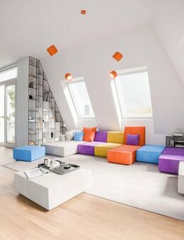 Über den Dächern von Friedrichshain: Dachgeschosswohnung mit Balkon & Tageslichtbad - Berlin