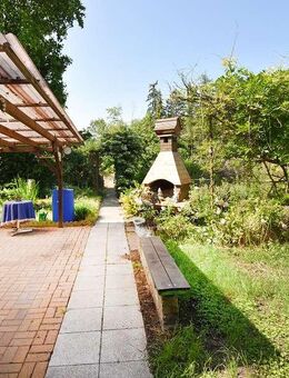 Bernburg-Baalberge: Familienfreundliches Haus mit 9 Zimmern und großem Garten! - Bernburg (Saale)
