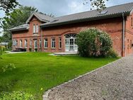 Top modernisiertes Landhaus mit Reitanlage, 5 traumhafte Wohnungen, 18 Boxen, Reithalle, Lagerhallen - Wittbek